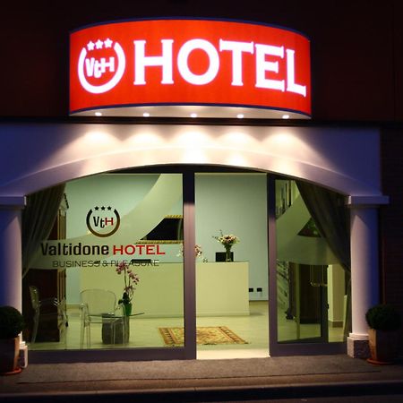 Valtidone Hotel Borgonovo Val Tidone Extérieur photo